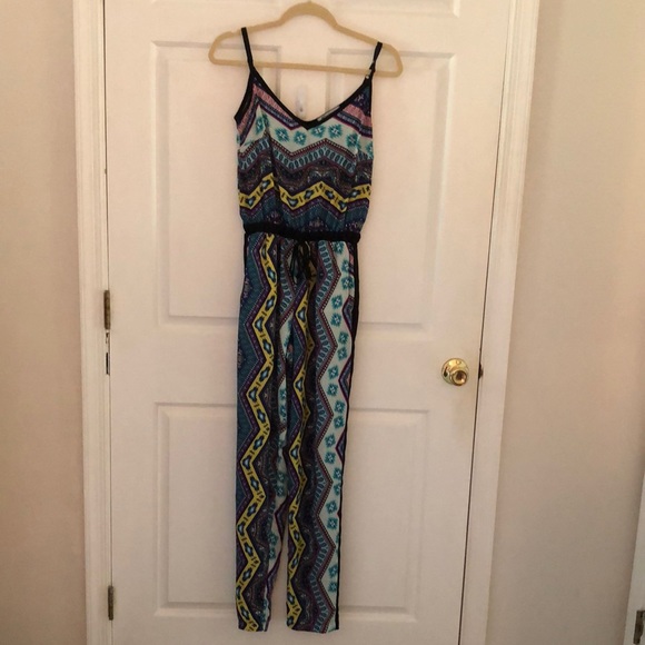 Super Cute Jumpsuit - Picture 1 of 5